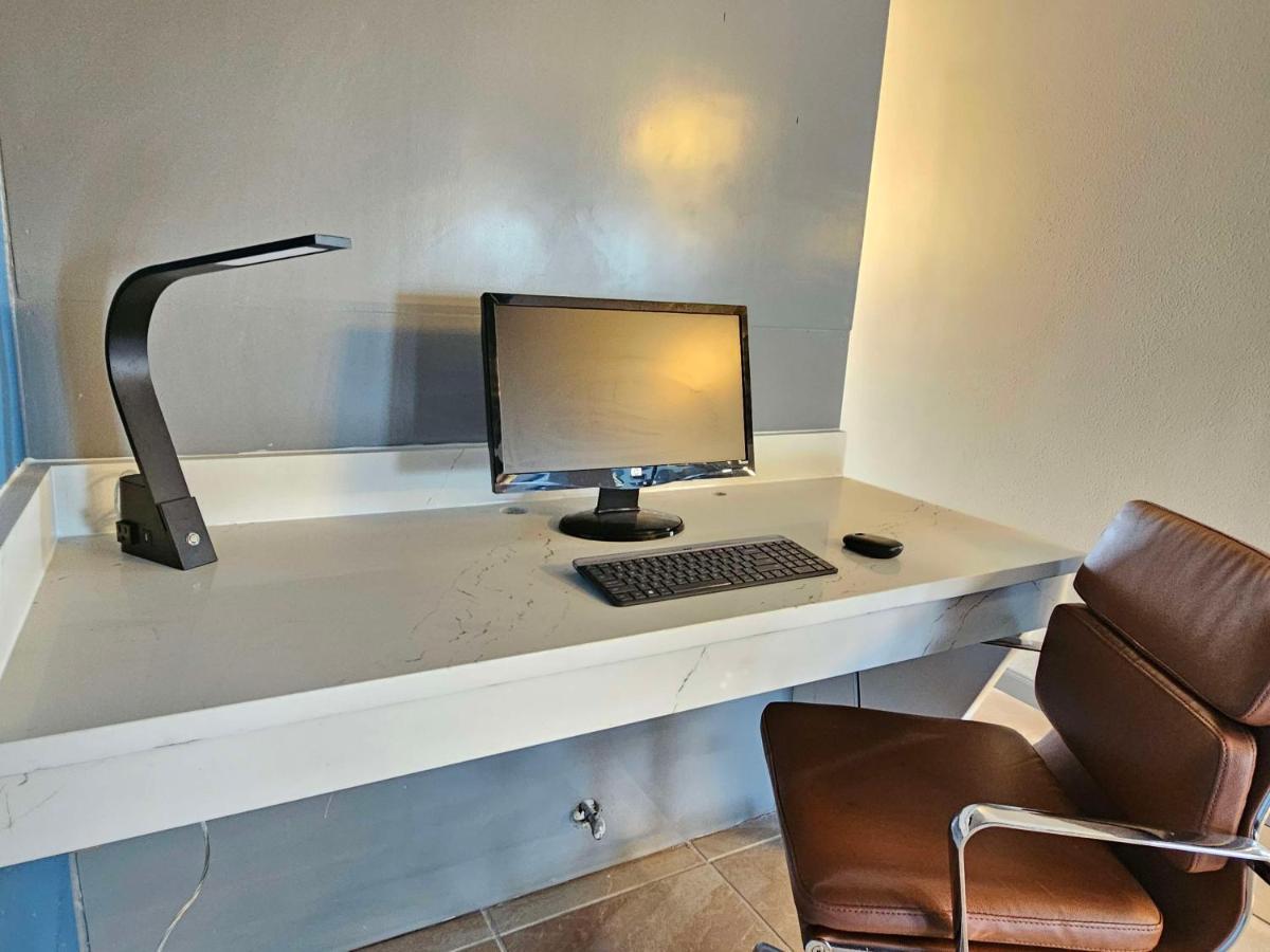 Surestay Studio By Best Western فيكتوريا المظهر الخارجي الصورة